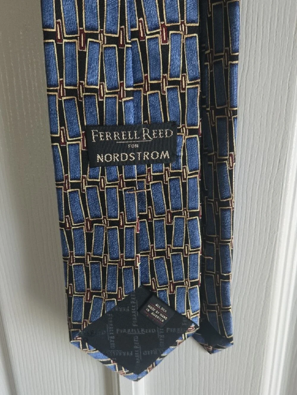 Men's Classic Black Textured Tie